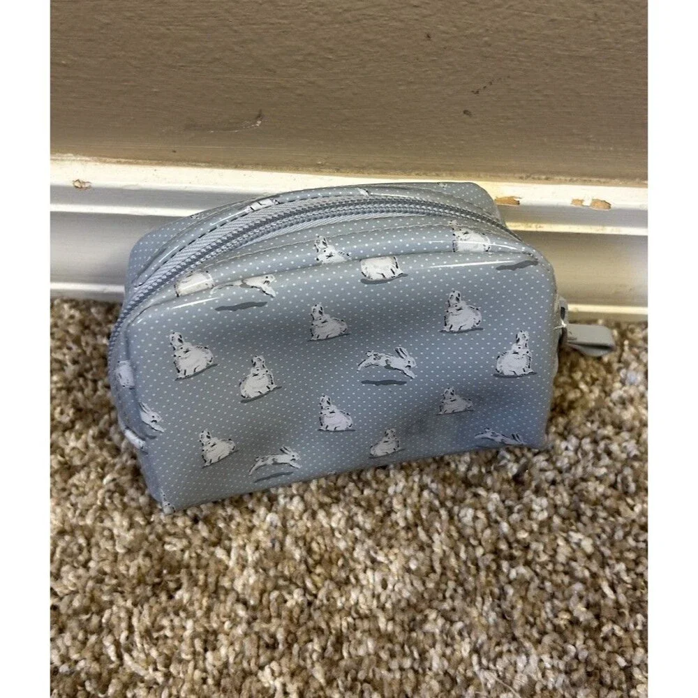 Vera Bradley Mini Dome Cosmetic Merry Hare Ditsy Grey Bunny Rabbit